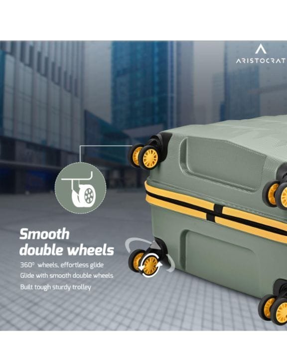 WhatsApp Image 2025-09-23 at 18.07.00